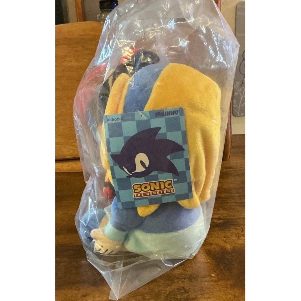 Sonic the Hedgehog Shadow and Maria Plush 2 Pack 10" Plush Kid Robot NWT Sealed - Picture 6 of 9